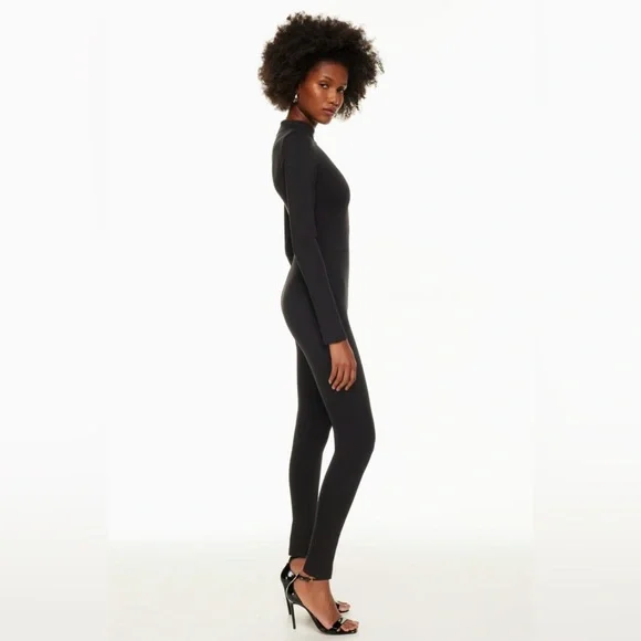 NWT Aritzia Babaton Contour Mickey Jumpsuit in Coffee Bean, Size M